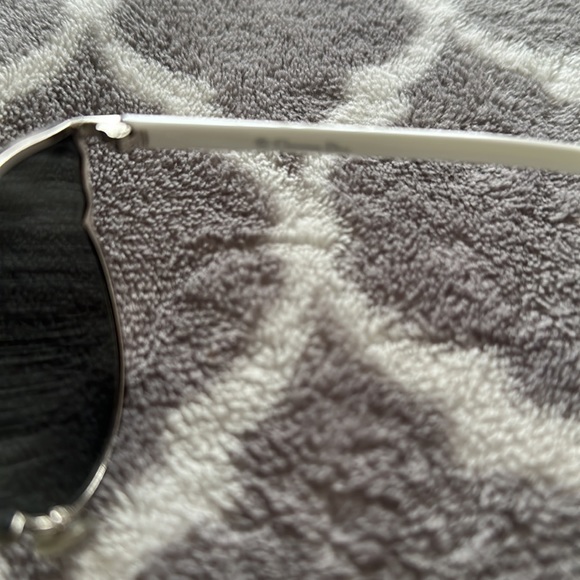 Christian Dior new sunglasses - Picture 6 of 9